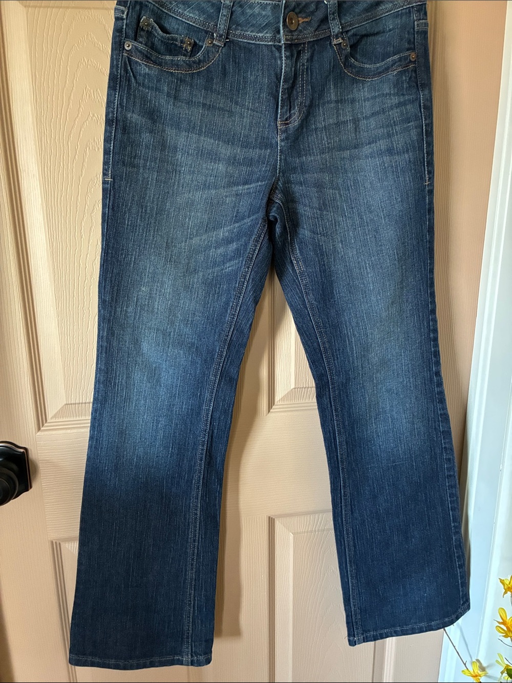 DKNY women’s Dark Blue Bootcut Jeans